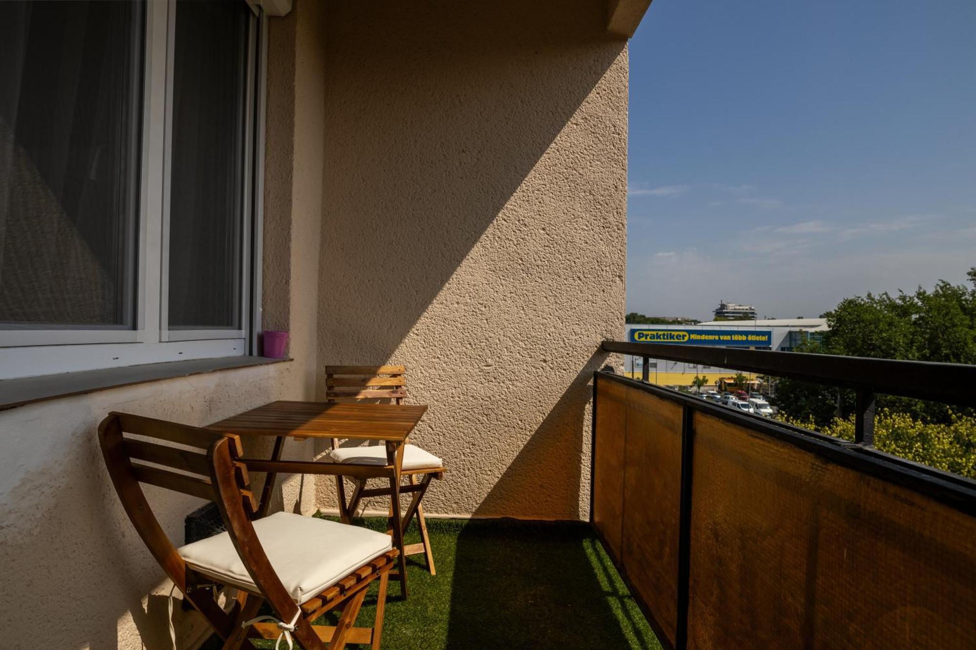 Malompark Apartman With Free Parking ديبريتْسين المظهر الخارجي الصورة